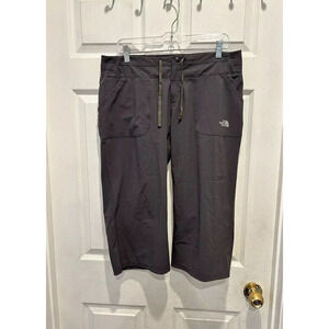 The North Face TNF APEX Women's Sz Large Gray Capri Pants